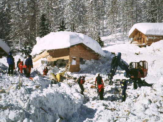 Avalanche de Montroc février 1999.